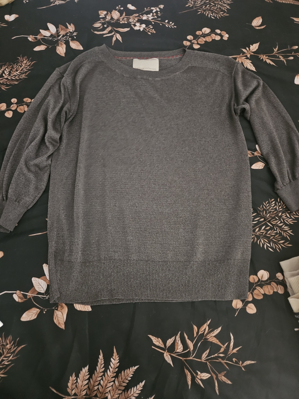 Banana Republic Charcoal Gray Crewneck Sweater